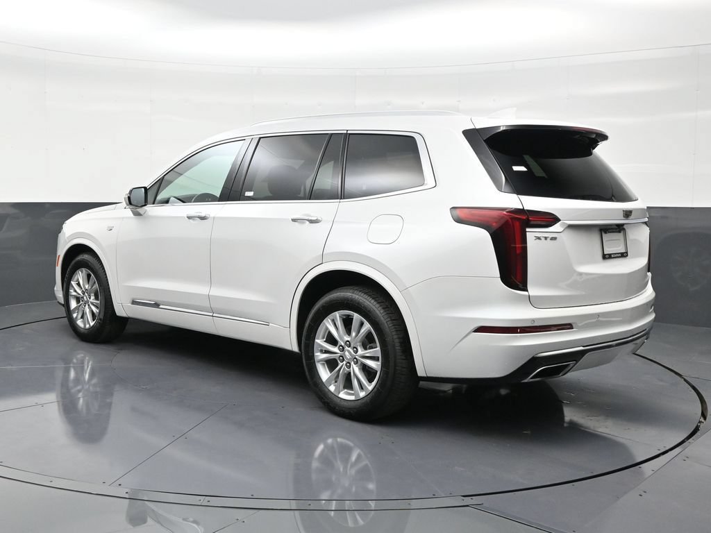 Used 2021 Cadillac XT6 Luxury FWD image 3