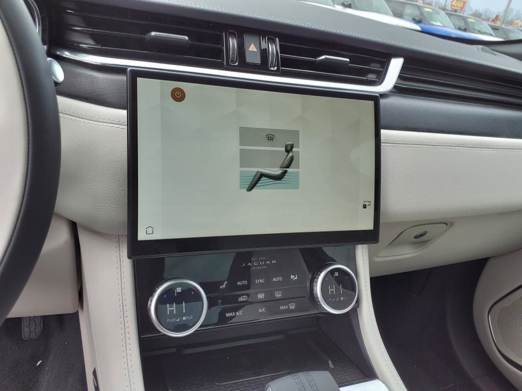 Certified 2026 Jaguar F-PACE R-Dynamic S image 18