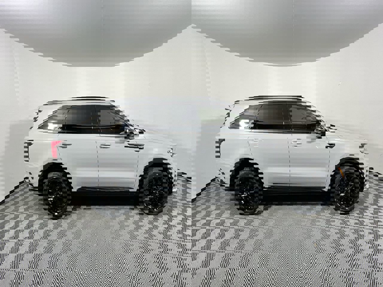 Certified 2023 Kia Sorento SX image 2