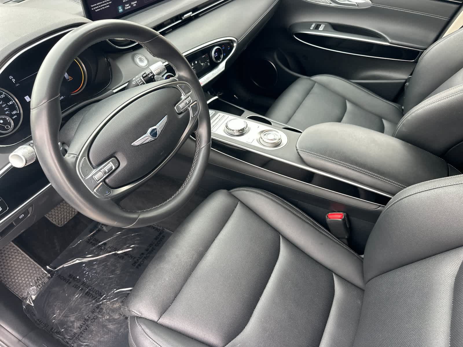 Used 2025 Genesis GV70 2.5T AWD/4WD image 12