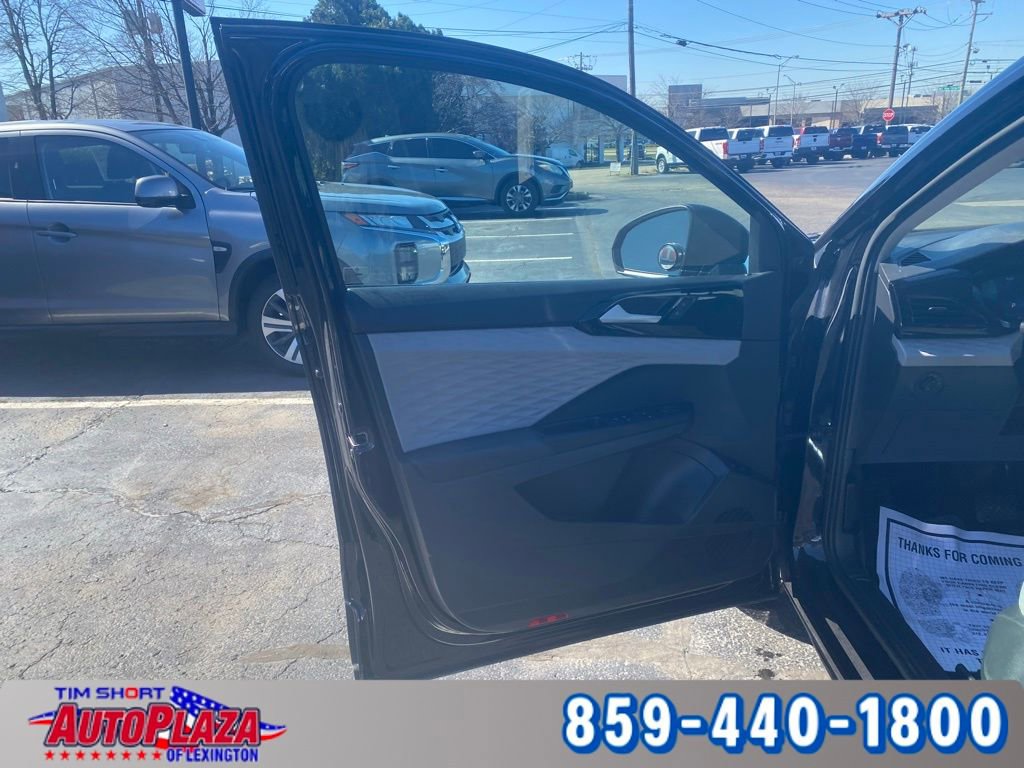 Used 2023 Volkswagen Taos S FWD image 20