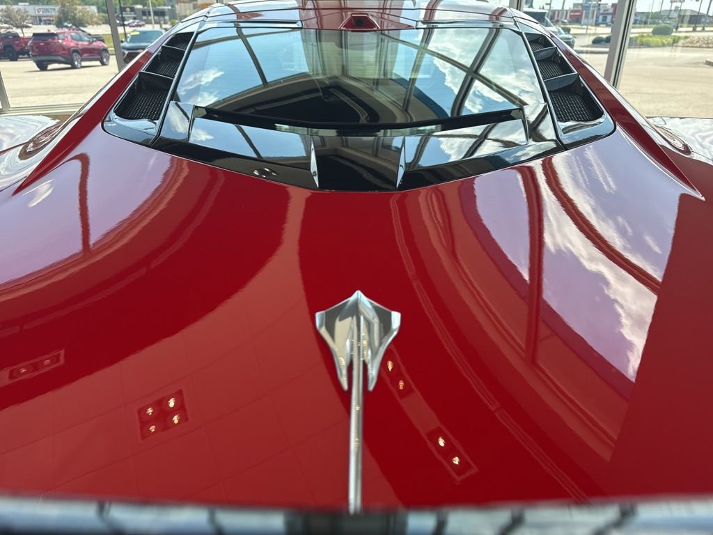 Used 2023 Chevrolet Corvette Stingray Premium Cpe w/ Z51 Performance Package image 17