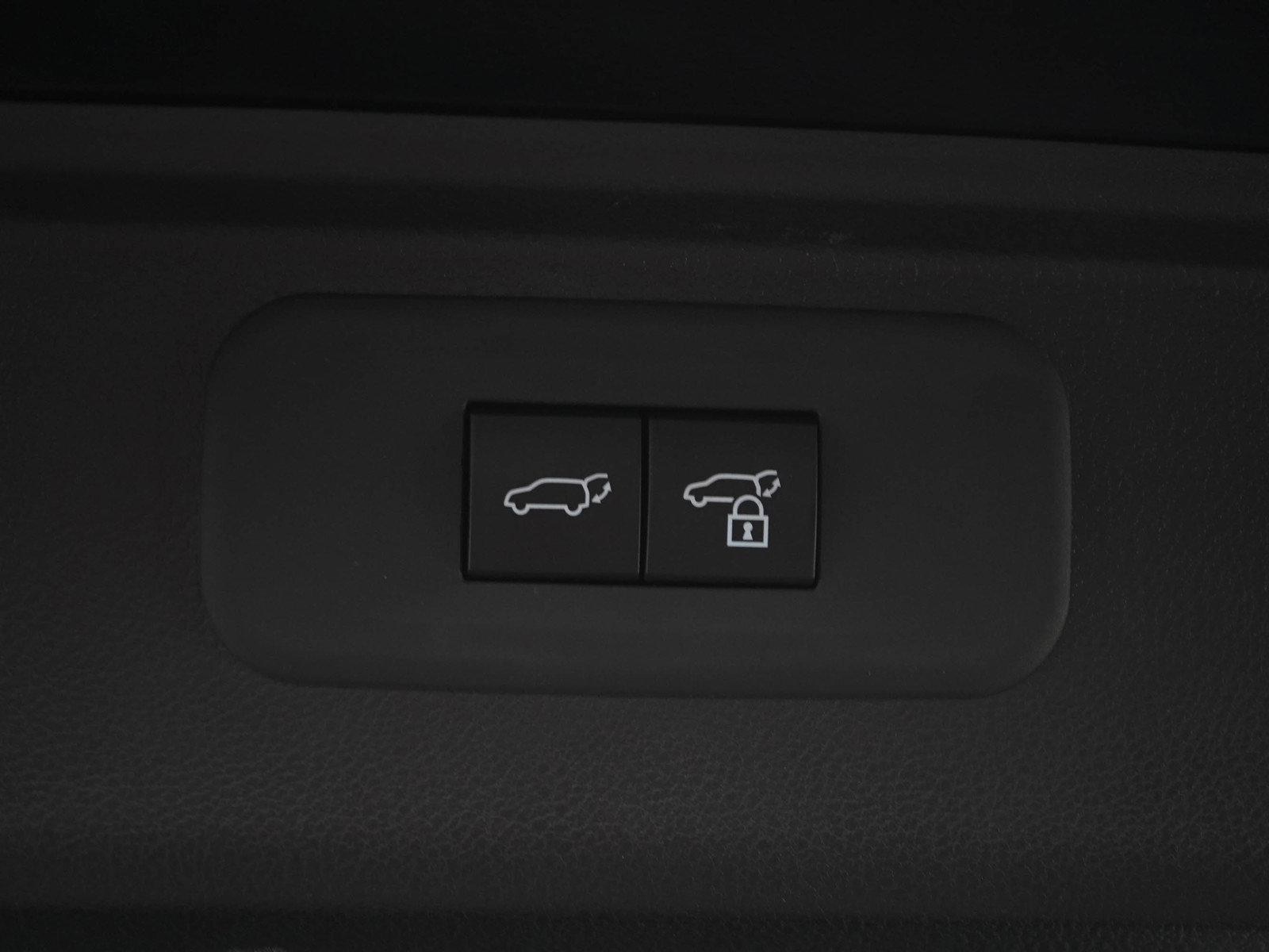Used 2025 Toyota Grand Highlander AWD image 18