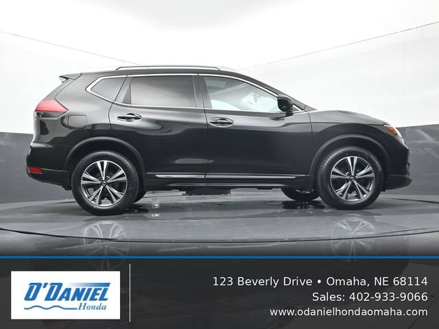 Used 2017 Nissan Rogue SL w/ SL Premium Package AWD/4WD image 13