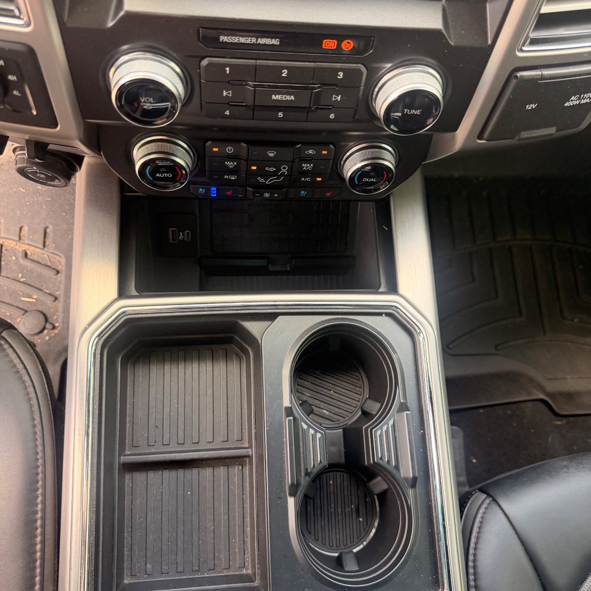 Used 2021 Ford F250 Platinum w/ FX4 Off-Road Package AWD/4WD image 17