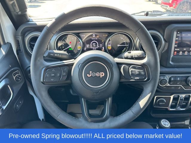 Used 2023 Jeep Wrangler Unlimited w/ Cold Weather Group AWD/4WD image 30