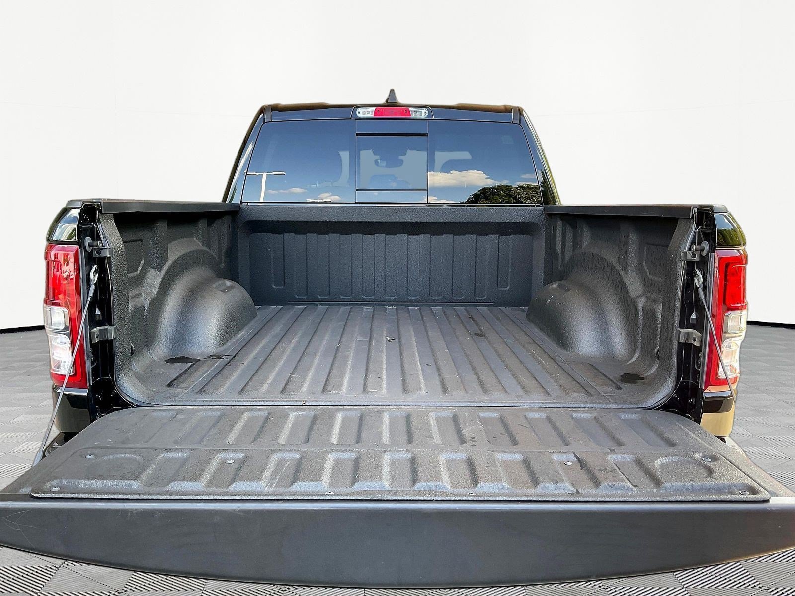 Used 2019 RAM 1500 Big Horn AWD/4WD image 7