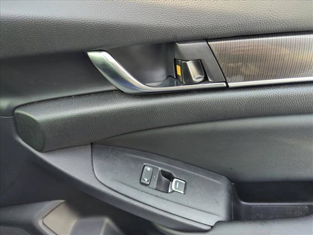 Used 2022 Honda Accord Sport image 29