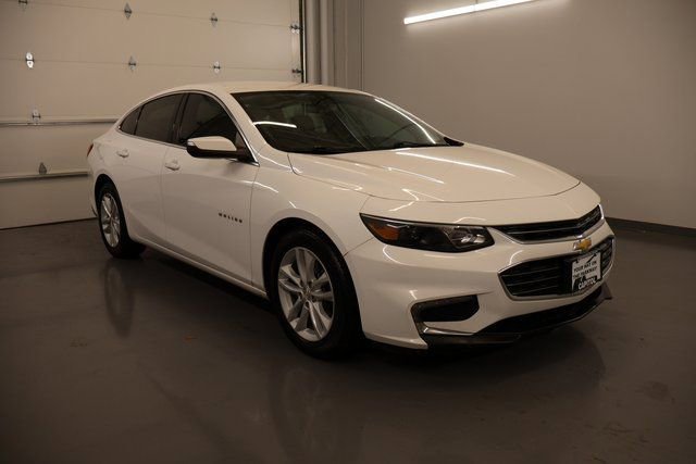 Used 2018 Chevrolet Malibu LT w/ Leather Package