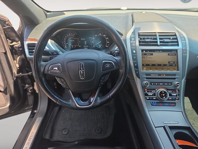 Used 2017 Lincoln MKZ Reserve AWD/4WD image 10