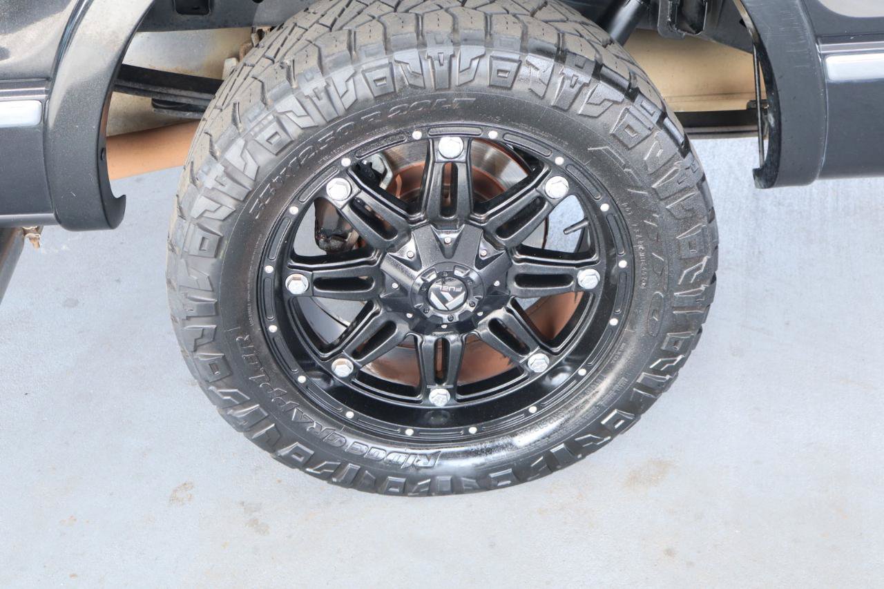 Used 2013 Ford F150 Platinum RWD image 40