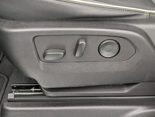 Certified 2023 Chevrolet Suburban Premier image 14