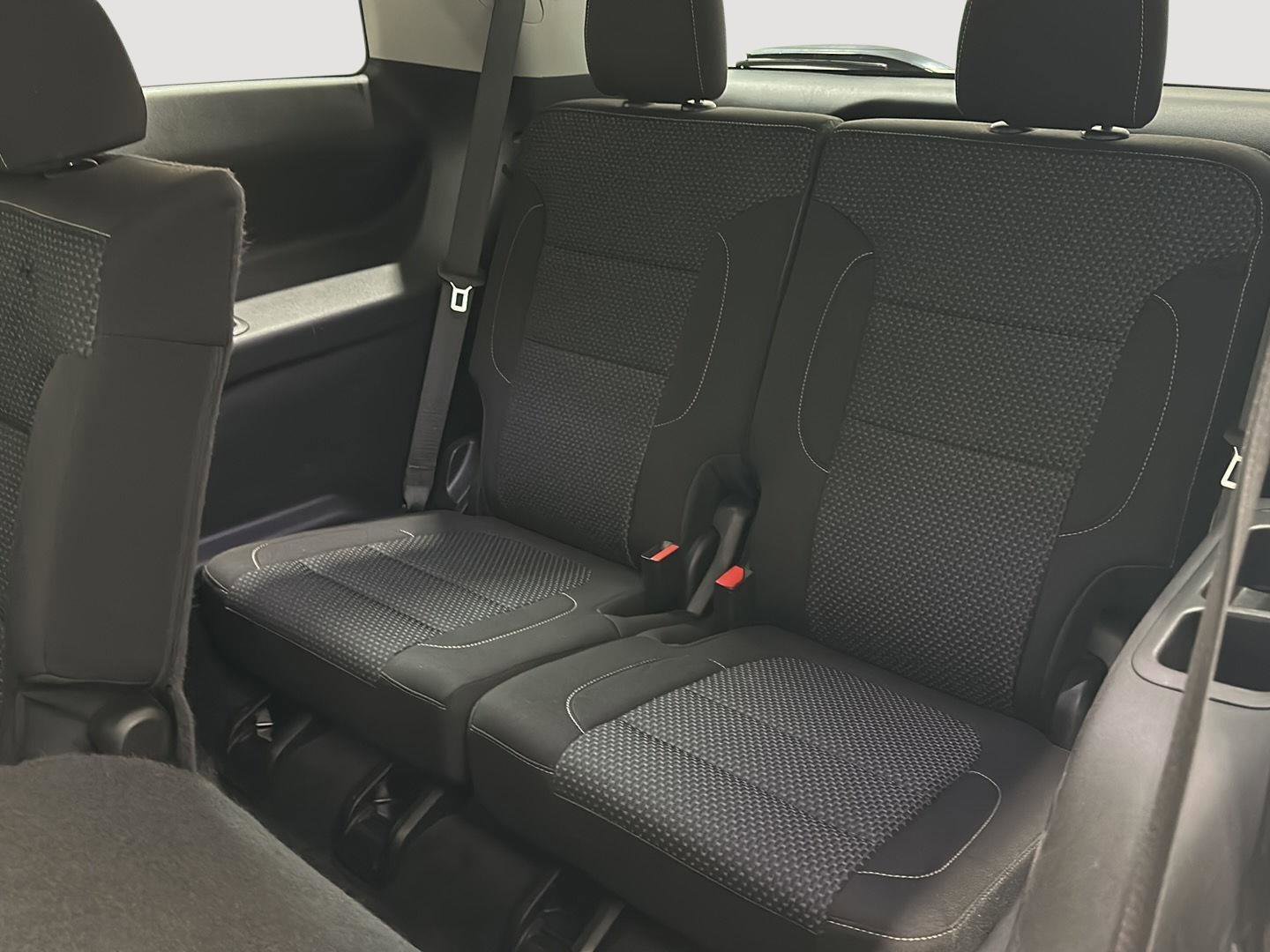 Used 2021 GMC Acadia SLE w/ Elevation Edition image 23