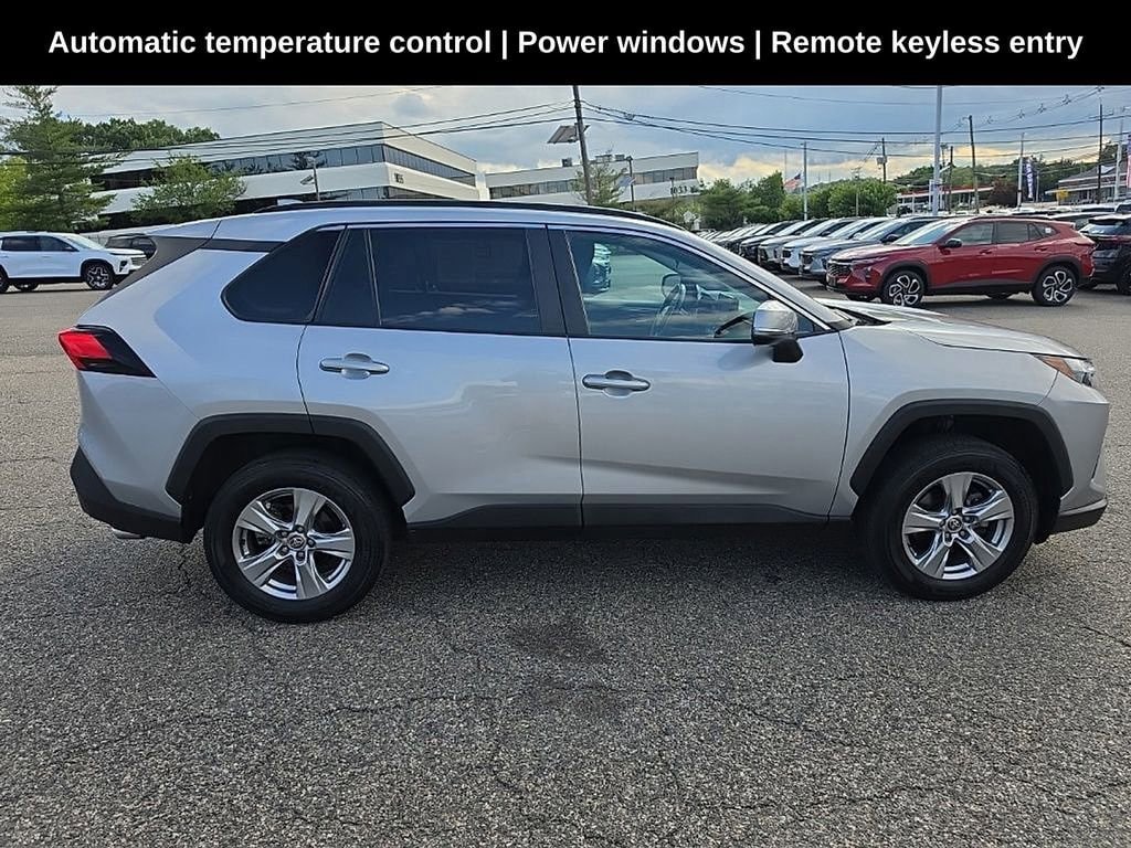 Used 2022 Toyota RAV4 XLE w/ Convenience Package AWD/4WD image 2