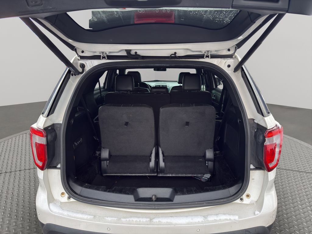 Used 2017 Ford Explorer Limited w/ Equipment Group 303A image 17