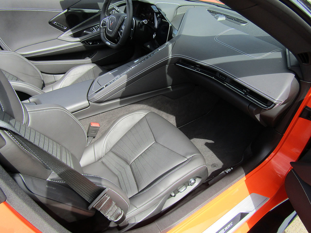Used 2025 Chevrolet Corvette E-Ray w/ Stealth Interior Trim Package AWD/4WD image 13