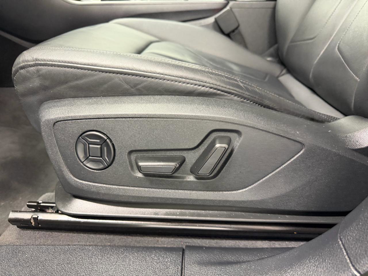 Used 2022 Audi Q3 2.0T Premium w/ Convenience Package image 7
