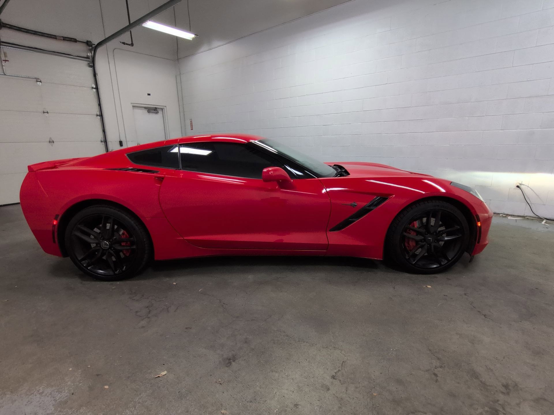 Used 2016 Chevrolet Corvette Stingray Coupe w/ 3LT Preferred Equipment Group image 2