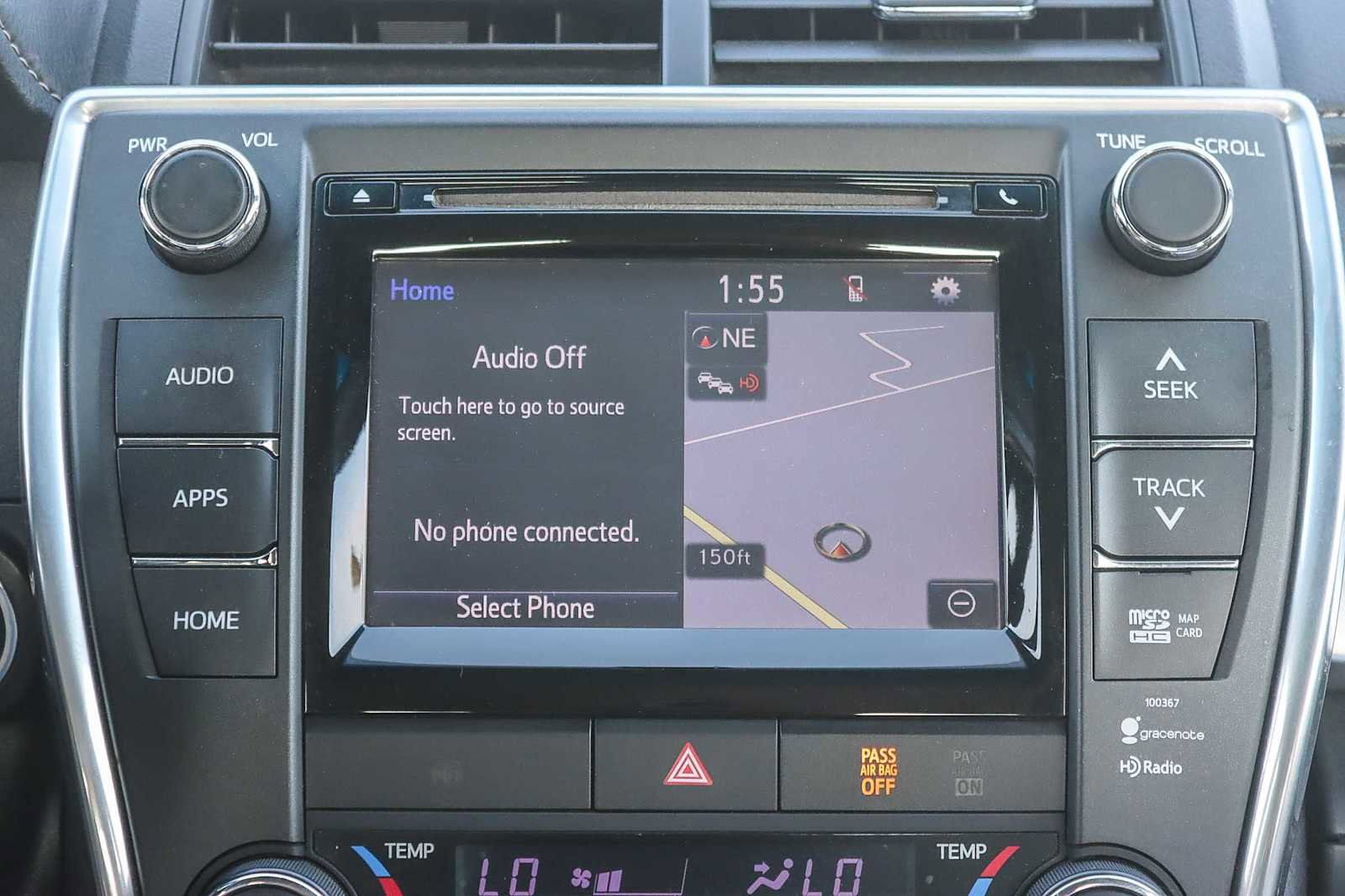 Used 2015 Toyota Camry XSE image 13