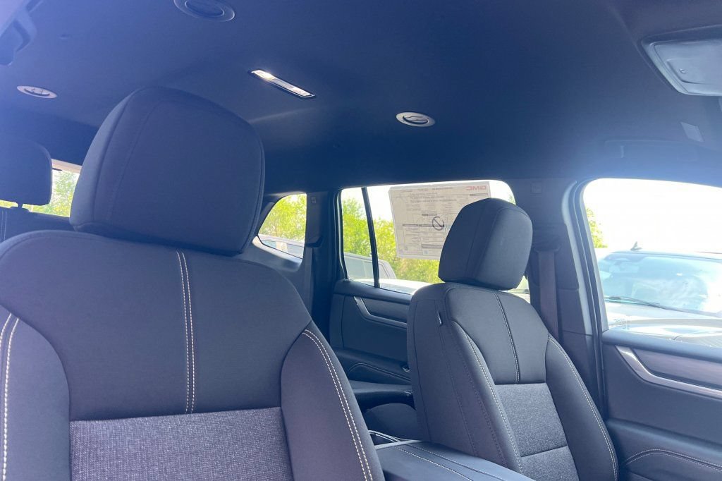 New 2026 GMC Acadia Elevation w/ Black Edition AWD/4WD image 15