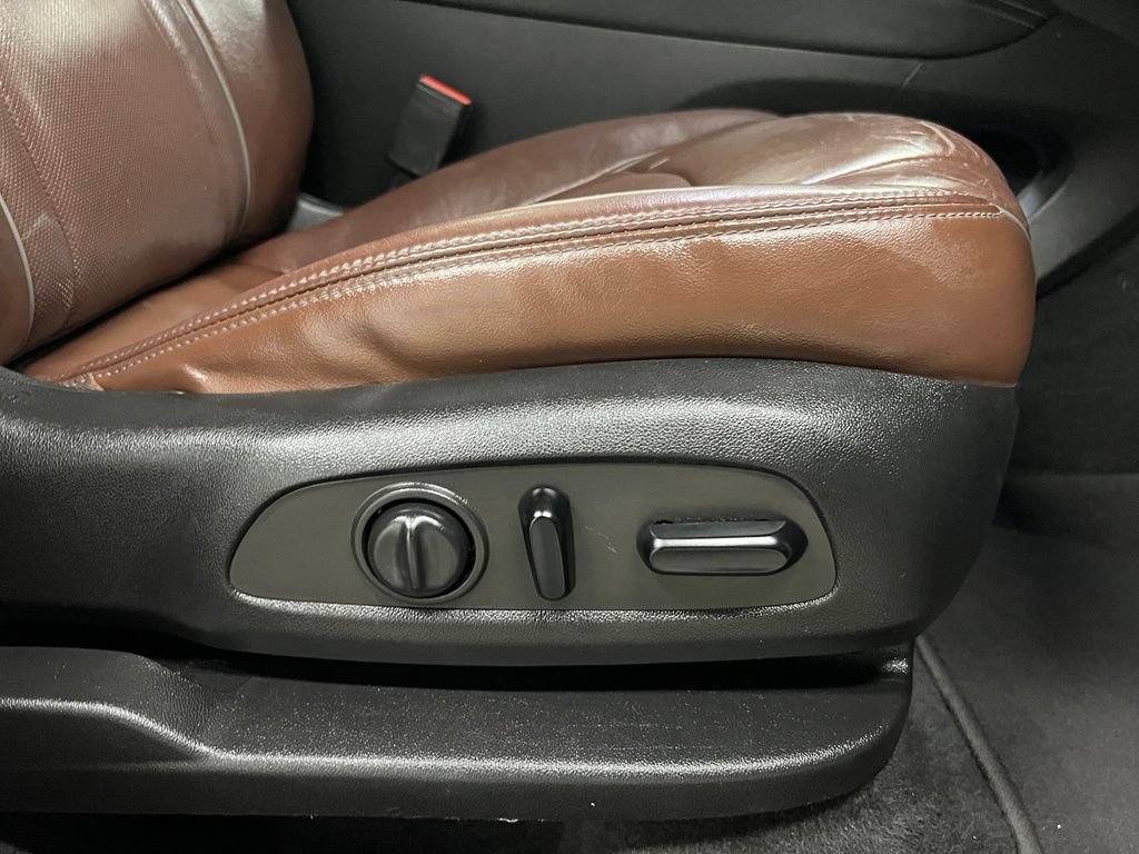 Certified 2018 Buick Enclave Avenir w/ Avenir Technology Package AWD/4WD image 55
