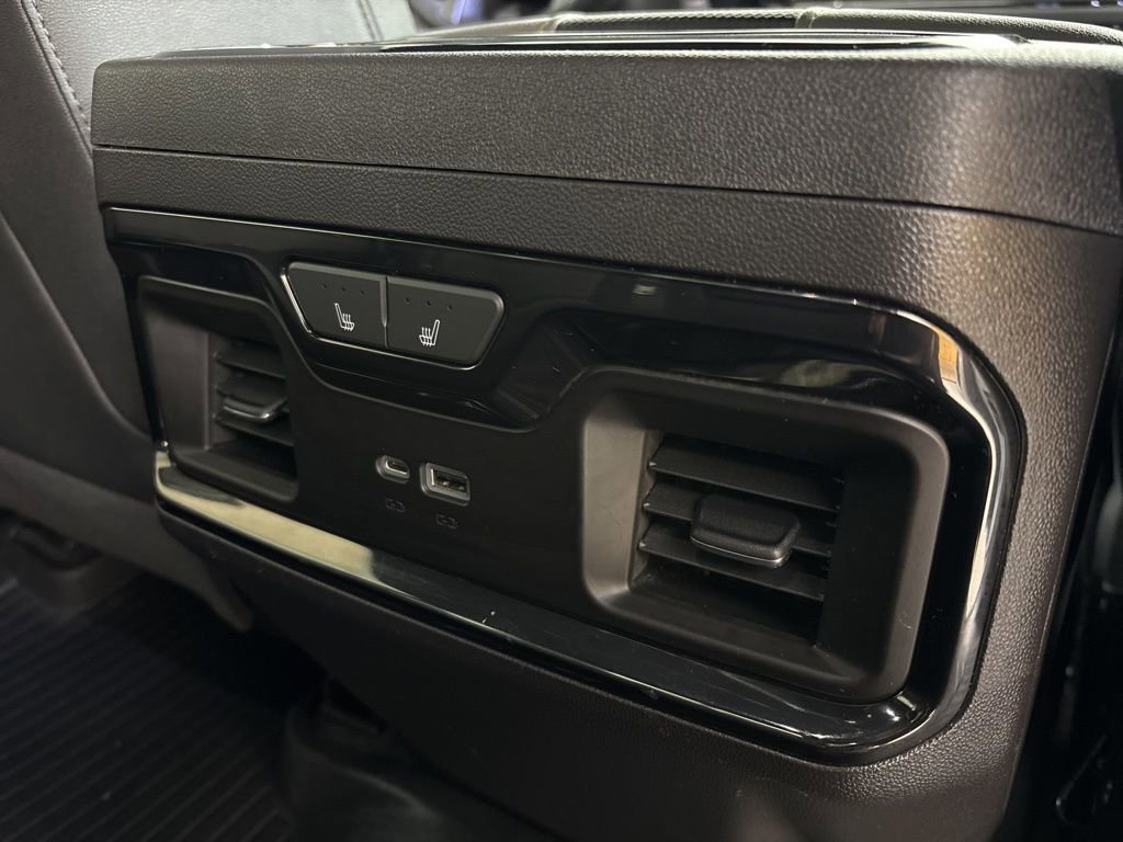 Used 2024 Chevrolet Silverado 1500 ZR2 w/ Technology Package image 30