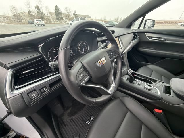Certified 2025 Cadillac XT6 Luxury AWD/4WD image 11