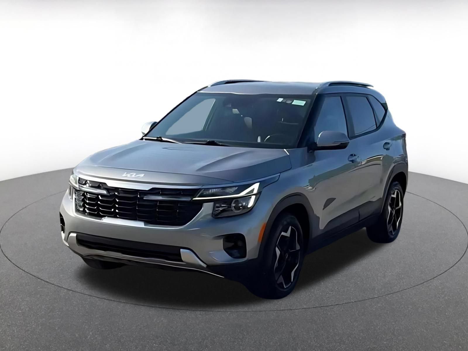 Used 2025 Kia Seltos S FWD image 7