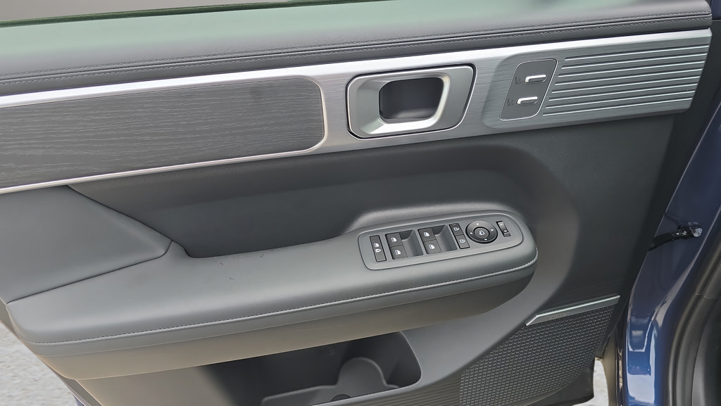 New 2026 Hyundai Santa Fe Limited AWD/4WD image 16