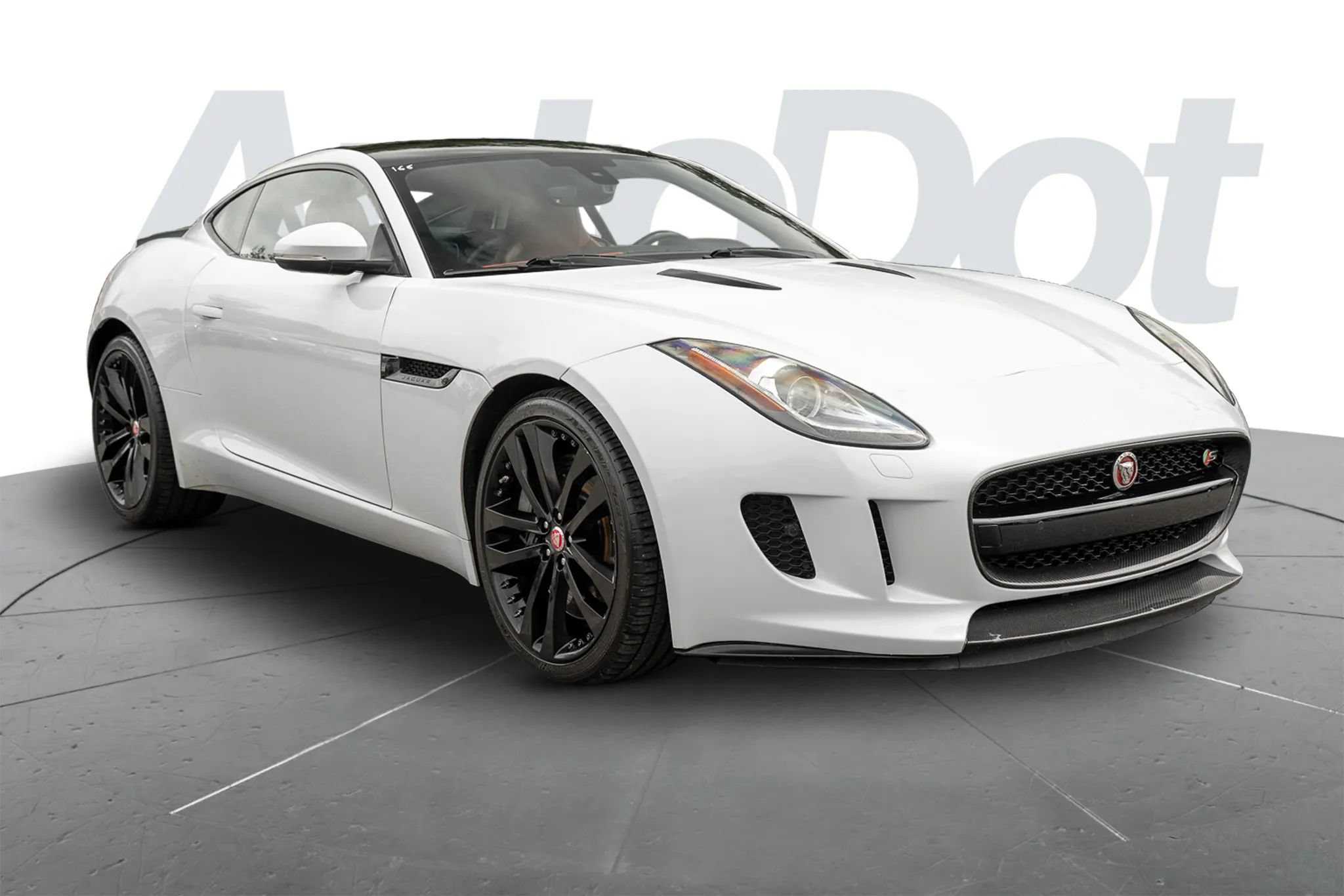 Used 2016 Jaguar F-TYPE S RWD image 4