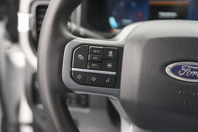 Used 2025 Ford F250 Lariat w/ Lariat Ultimate Package image 23
