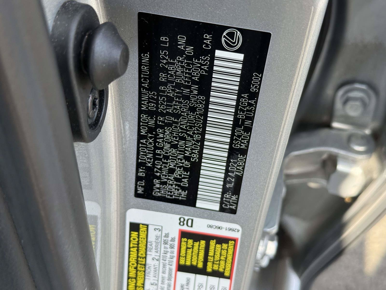 Used 2025 Lexus ES 350 w/ Premium Package FWD image 30