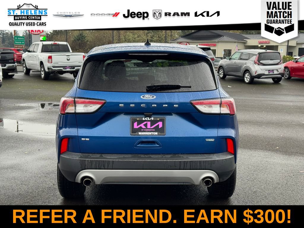Used 2022 Ford Escape SE image 5