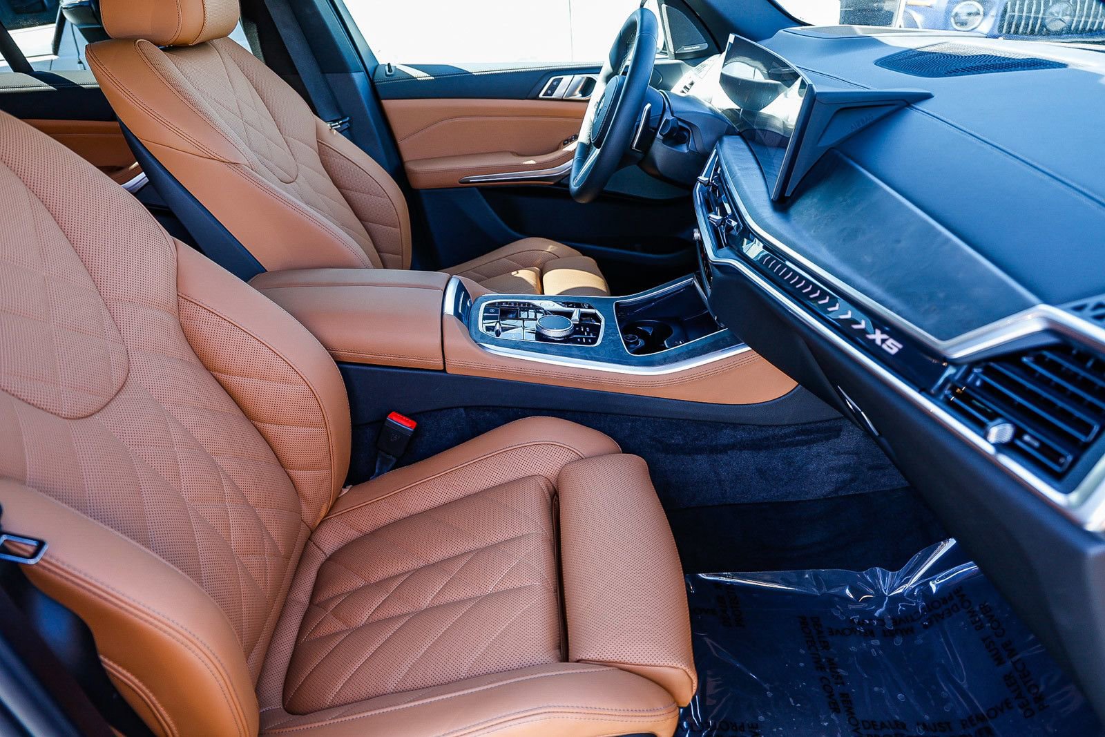 Used 2026 BMW X5 xDrive50e w/ M Sport Package image 17