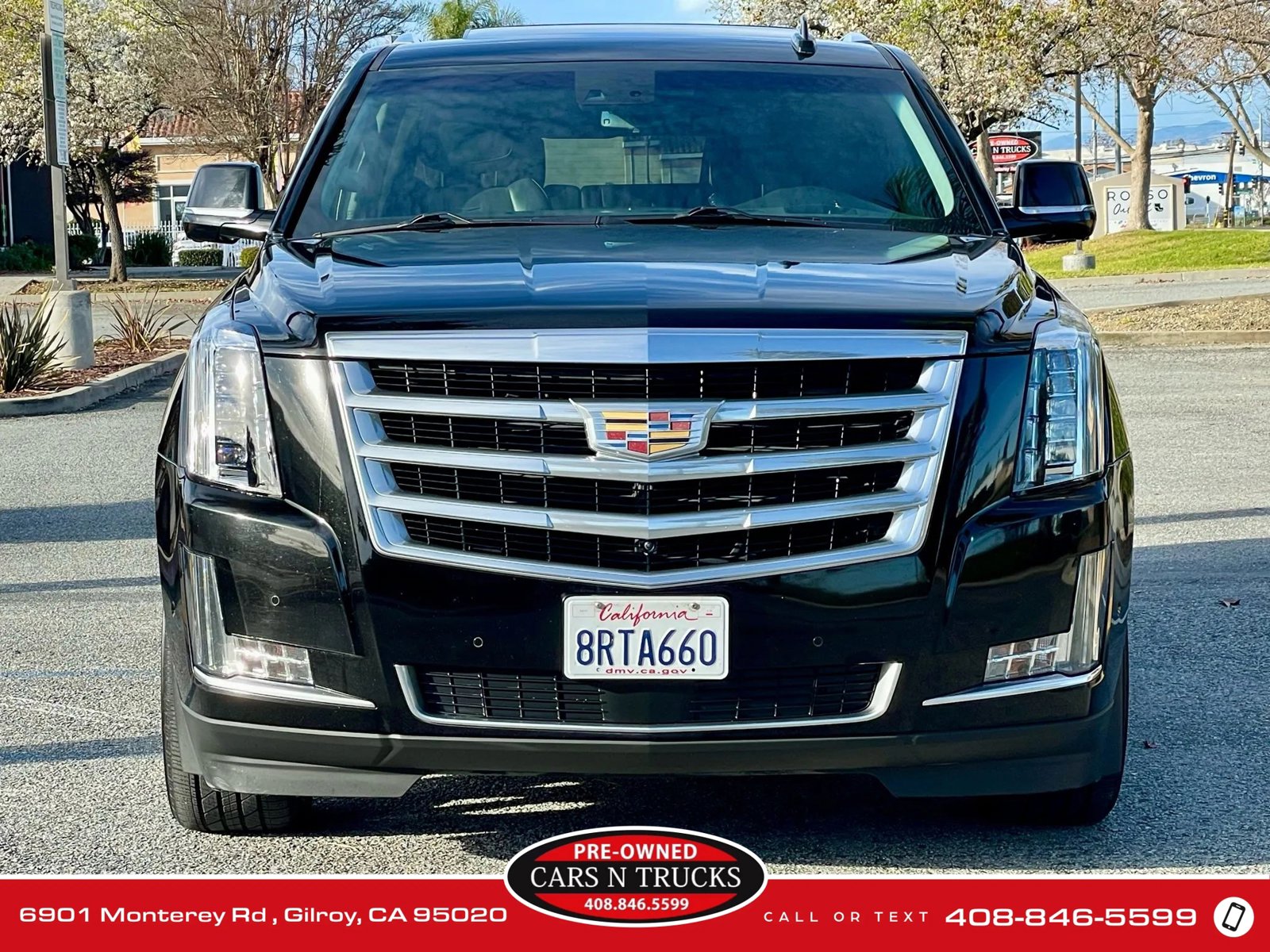 Used 2019 Cadillac Escalade ESV Premium Luxury image 34