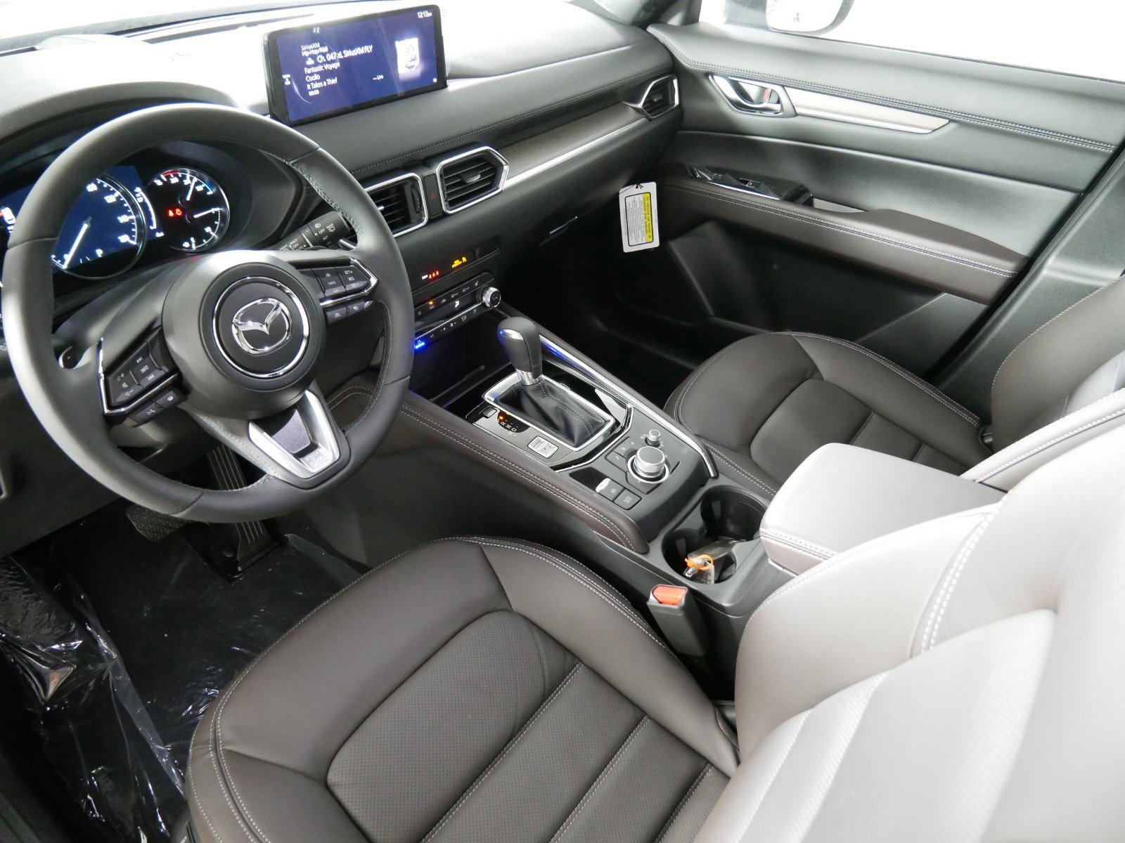 New 2025 MAZDA CX-5 Signature image 4