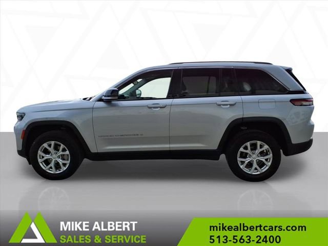 Used 2023 Jeep Grand Cherokee Limited image 4