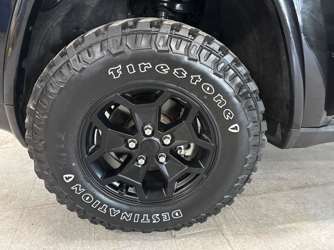 Used 2015 Jeep Grand Cherokee Altitude image 64