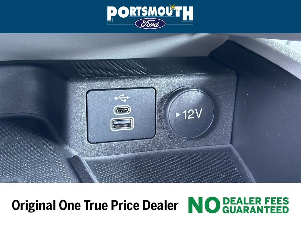 New 2024 Ford Escape SE w/ PHEV Premium Package image 18