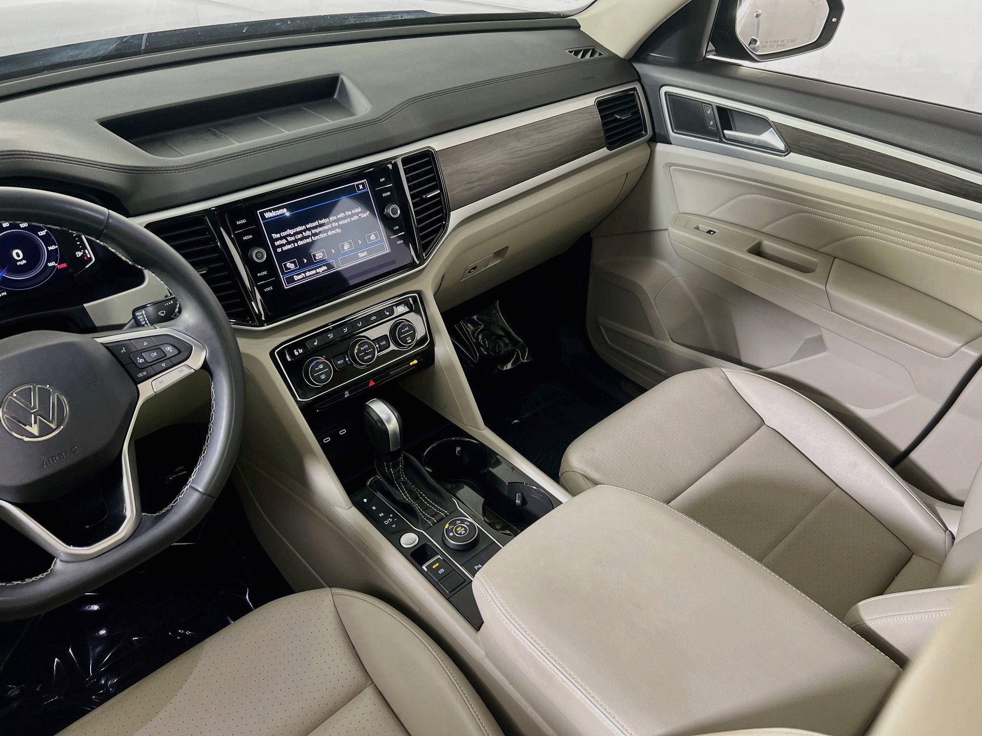 Used 2023 Volkswagen Atlas SE AWD/4WD image 23