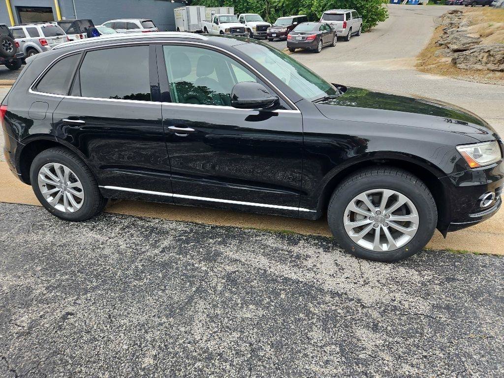 Used 2016 Audi Q5 2.0T Premium Plus w/ Technology Package AWD/4WD image 4