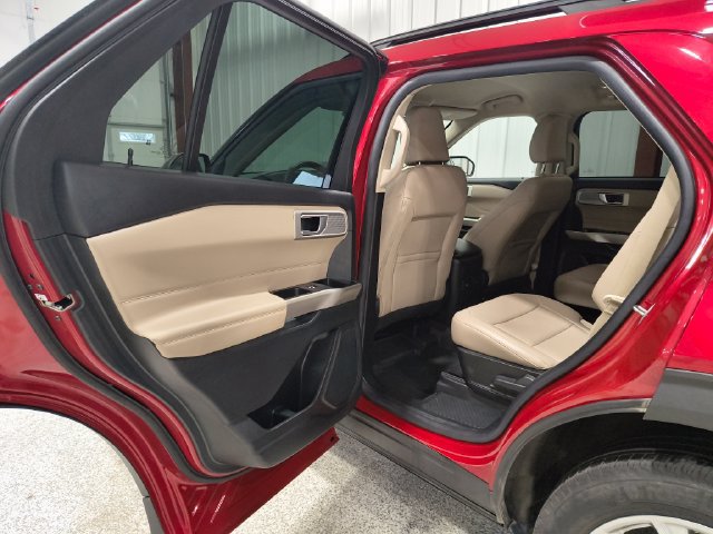 Certified 2023 Ford Explorer XLT w/ Equipment Group 202A AWD/4WD image 15