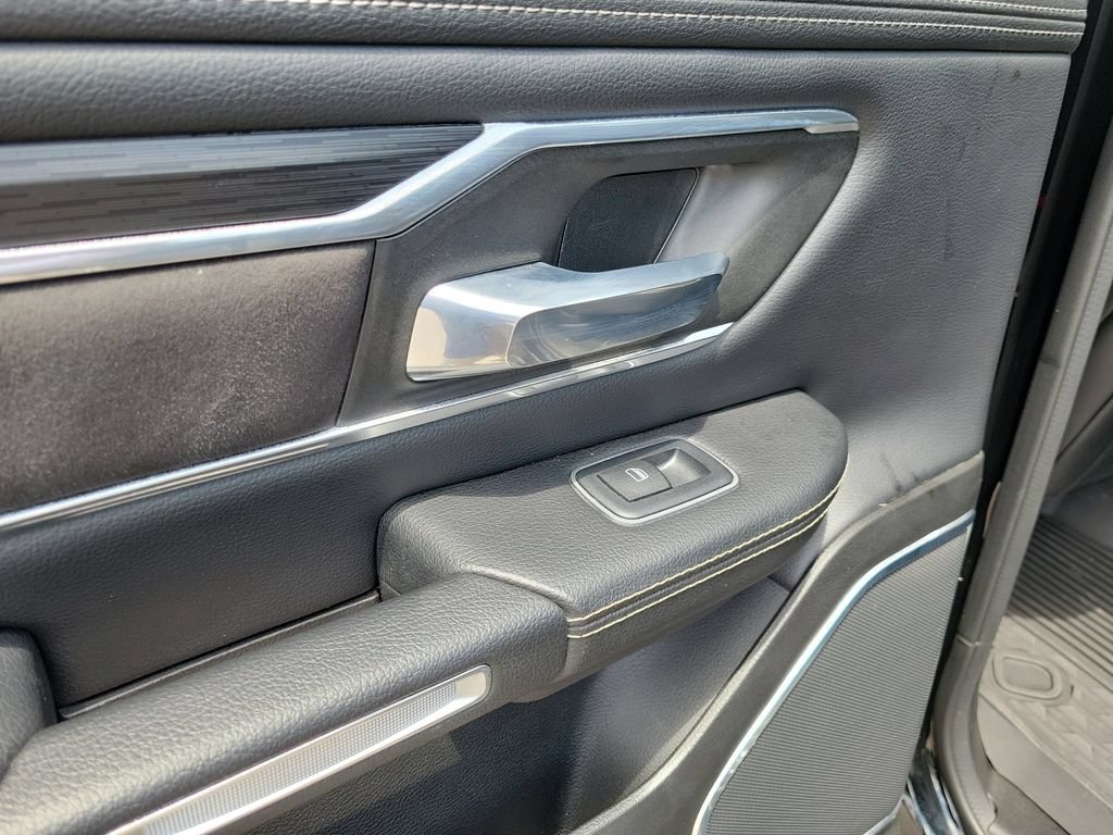 Used 2023 RAM 1500 Laramie AWD/4WD image 13