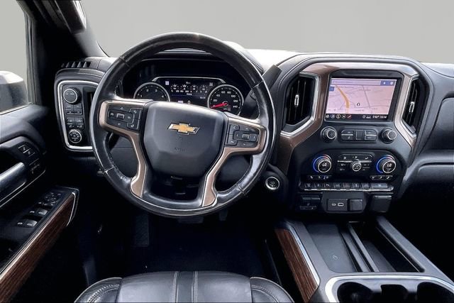 Used 2020 Chevrolet Silverado 3500 High Country w/ Technology Package image 8
