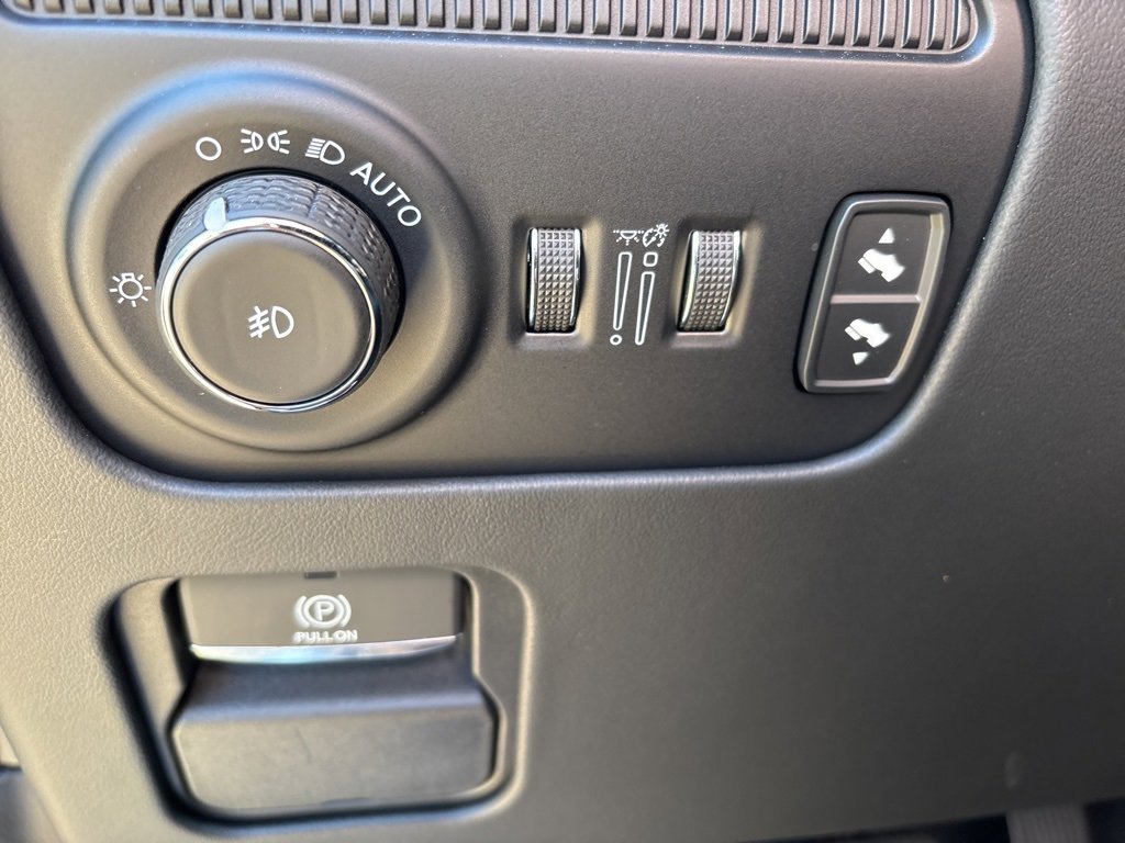 New 2025 Jeep Grand Wagoneer L Series II Obsidian w/ Quick Order Packagew 28T image 11