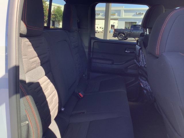 Used 2025 Nissan Frontier PRO-4X AWD/4WD image 32