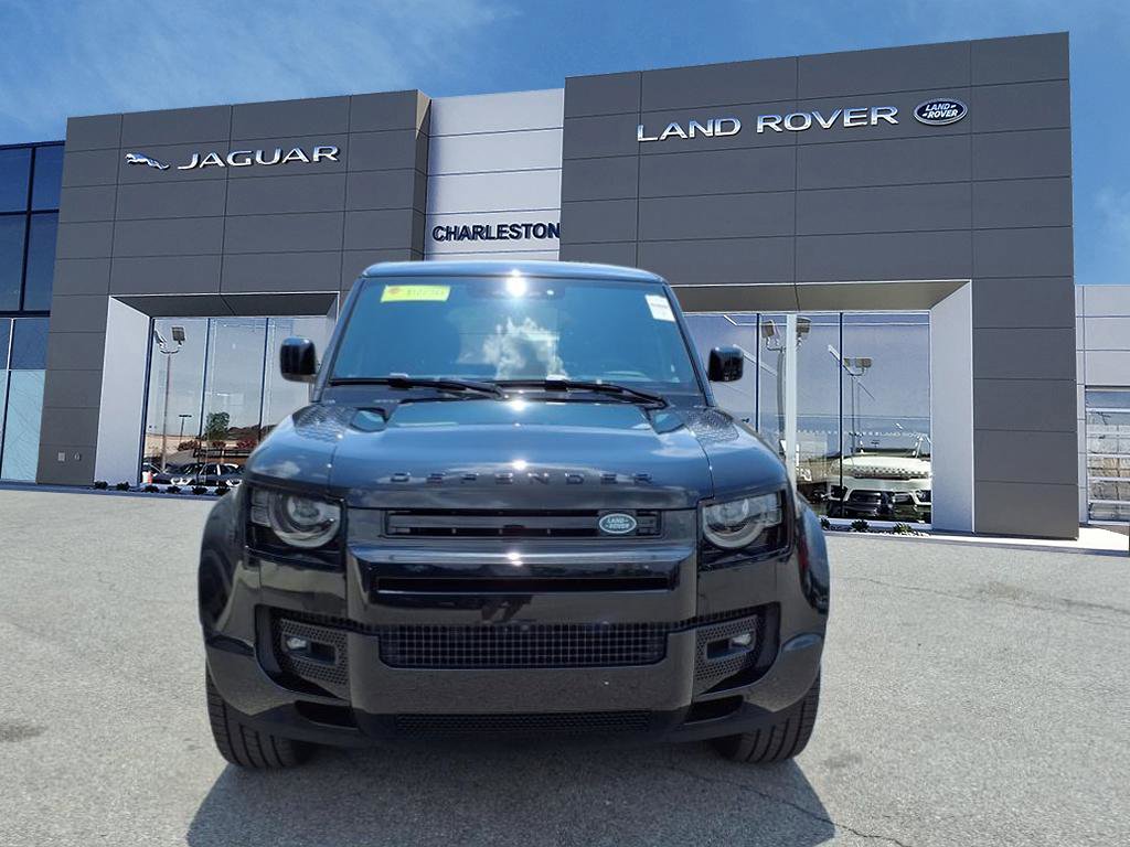 Certified 2025 Land Rover Defender 110 X-Dynamic SE image 8