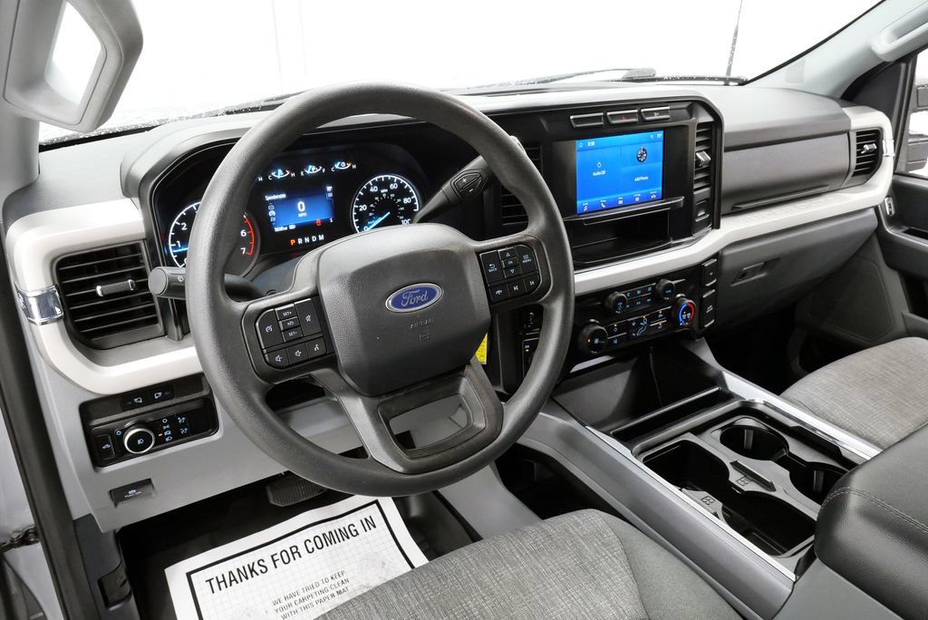 Used 2024 Ford F250 XLT AWD/4WD image 11