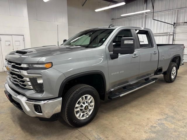 Used 2025 Chevrolet Silverado 2500 LT w/ Convenience Package image 3