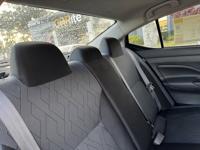 Used 2023 Nissan Versa SV image 14